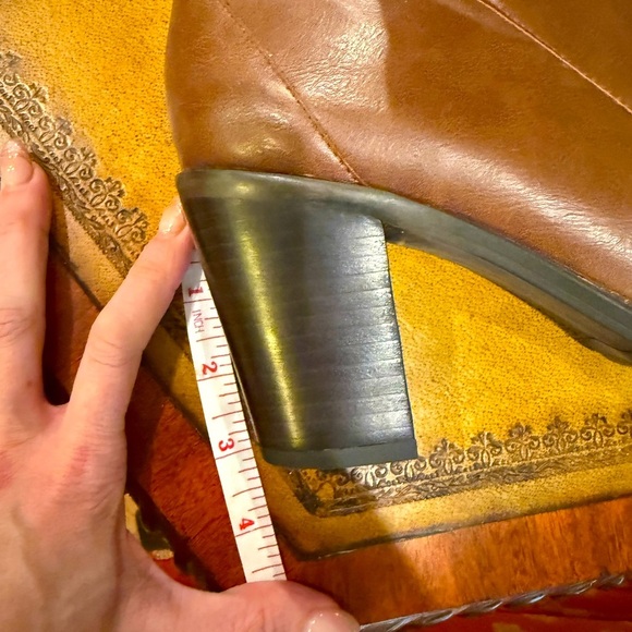 Franco Sarto Nino Leather brown Bootie size 9, 3” heel - Picture 4 of 9